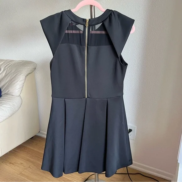 🟣SOLD🟣$375 Ted Baker Black Kipp Mesh Back Mini Dress Size 4 - Picture 8 of 13